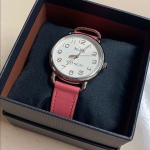 Coach watch- never worn 🔥